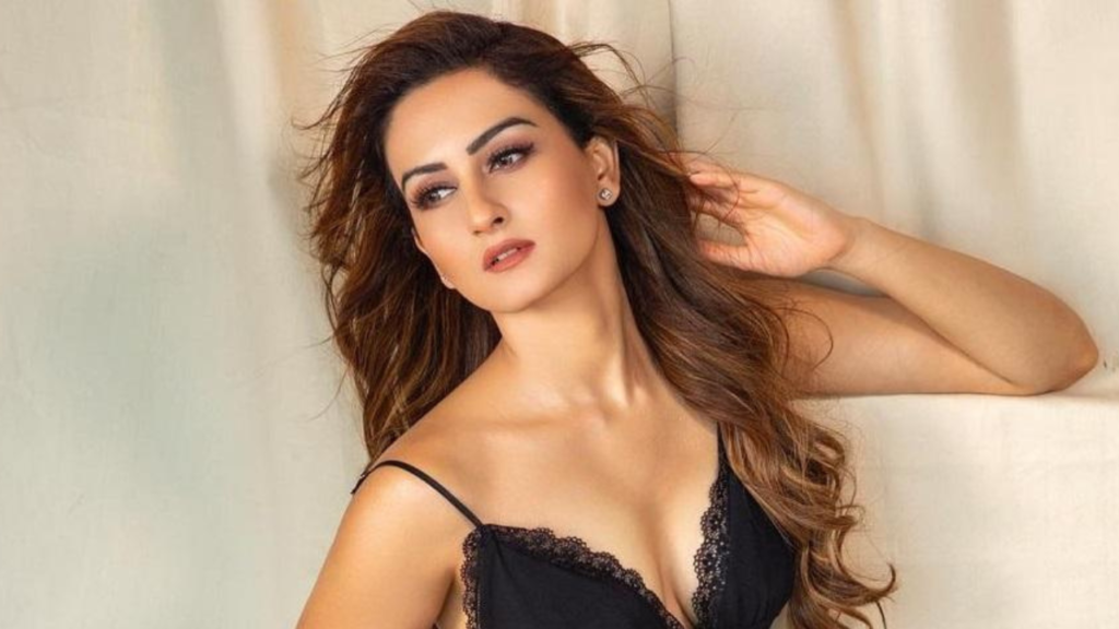 Zaara Yesmin Networth